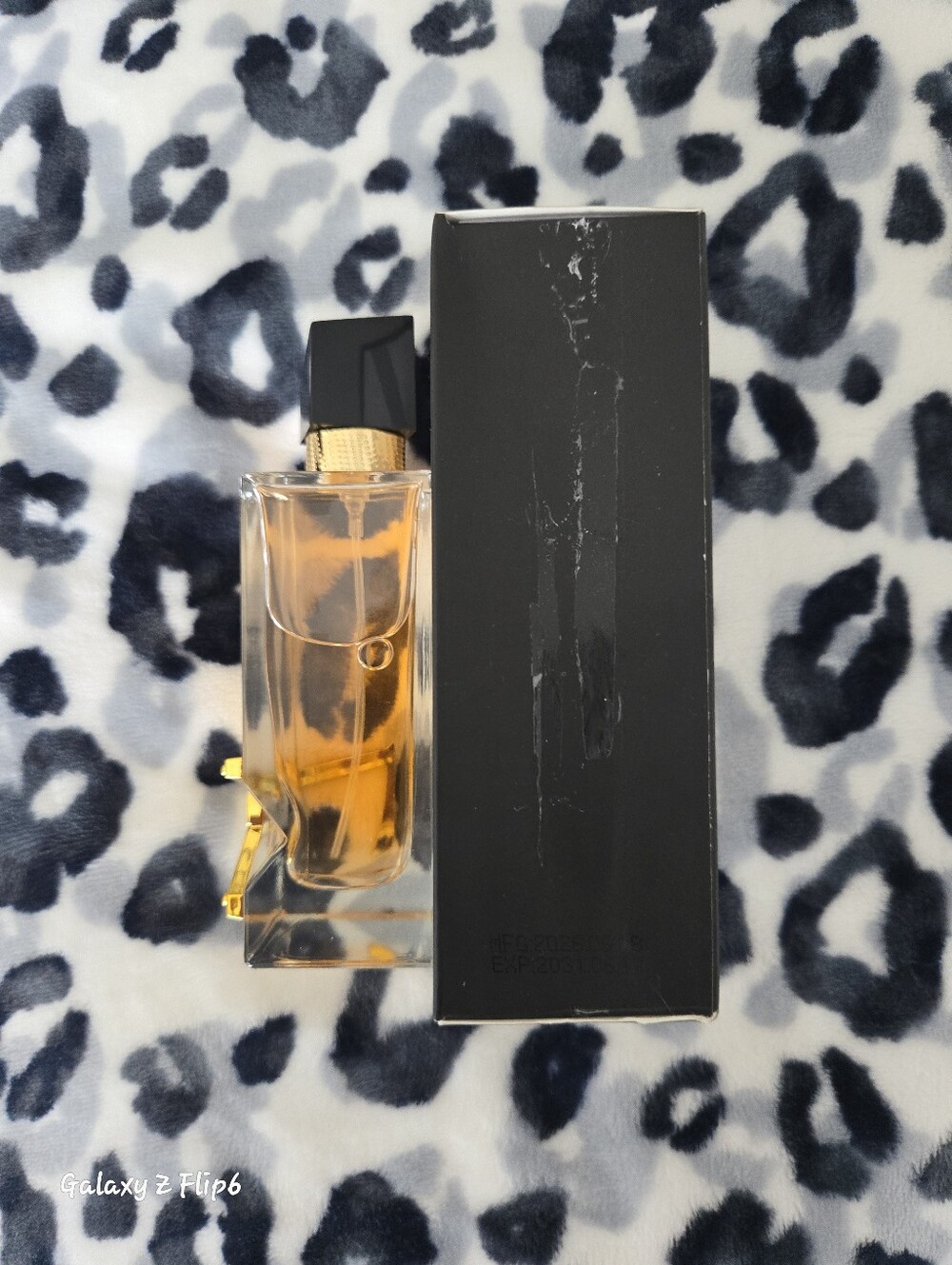 Perfume - Picture 2 of 3